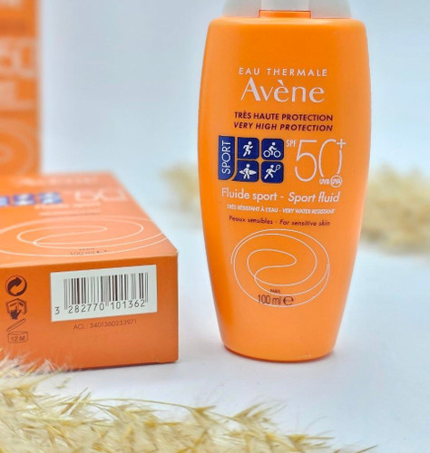 کرم ضد آفتاب بی رنگ SPF50 حجم ۱۰۰ میلیلیتر